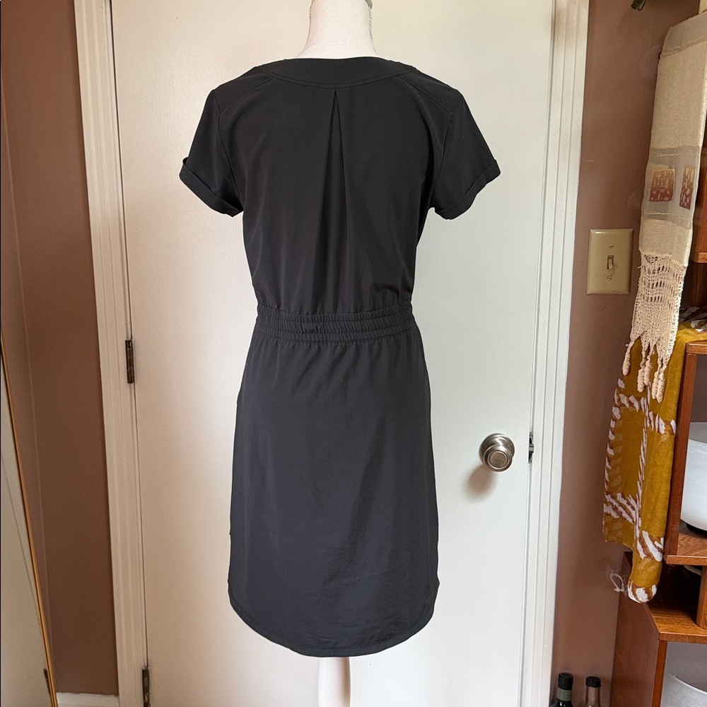 REI Savanna Trails Dress in Black - Picture 2 of 5